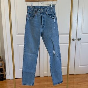 Levi's Women's Classic 501 Straight Leg Jeans - Light Blue